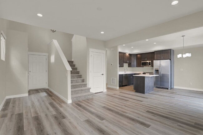 Building Photo - 3780 Venice Grove