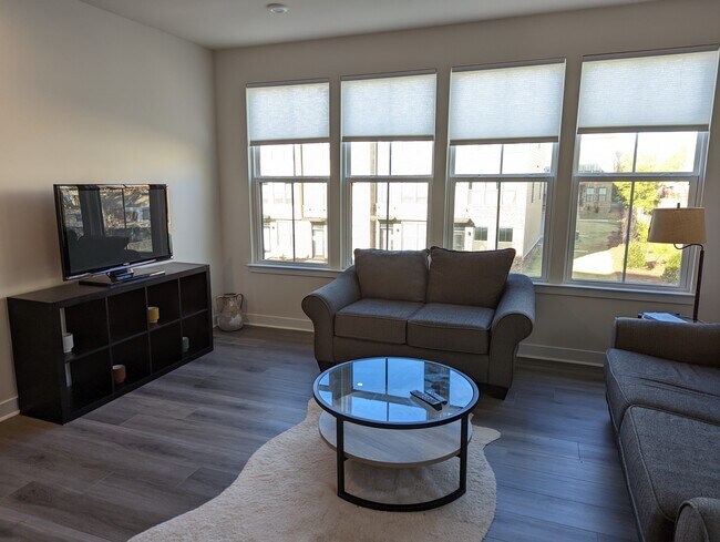 Building Photo - 1114 Gleason Way