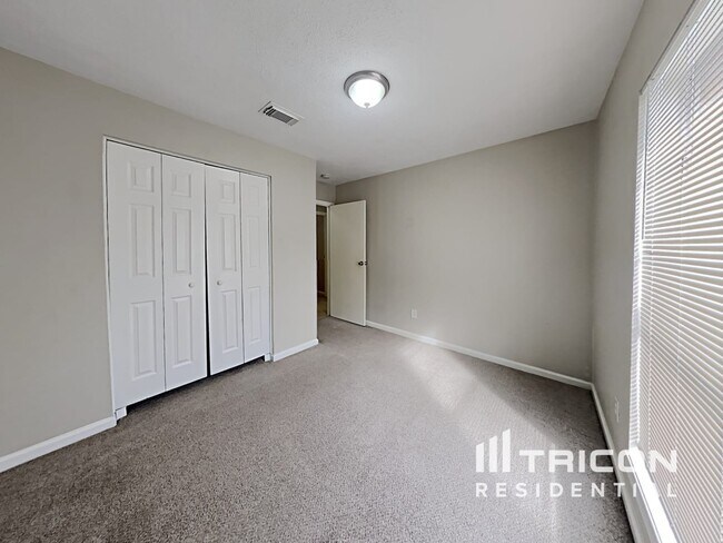 Building Photo - 4827 Tealgate Dr