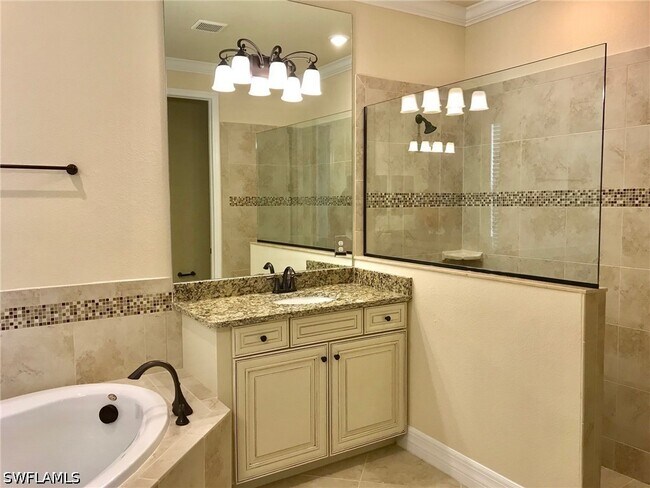 Building Photo - 28694 Newtown Ct