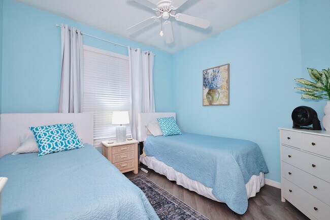 Building Photo - 9100 Southmont Cove