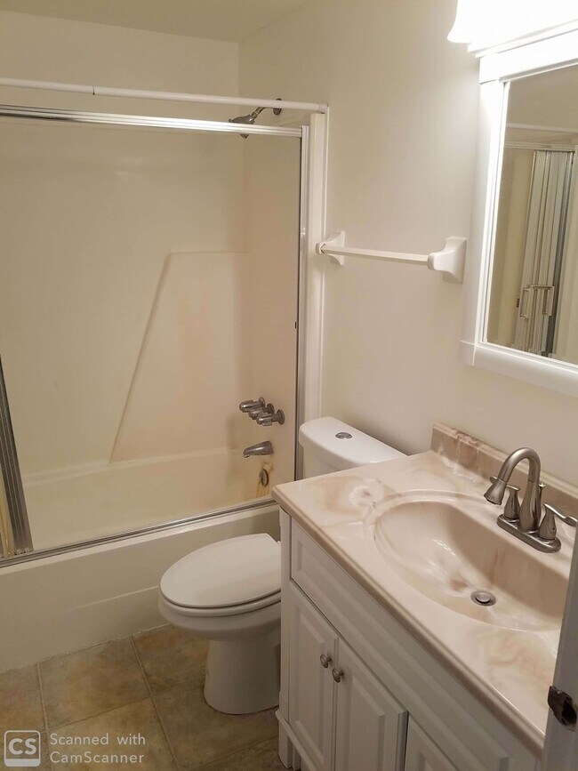 Building Photo - Coming soon May 2024!  2 bedroom condo in ...