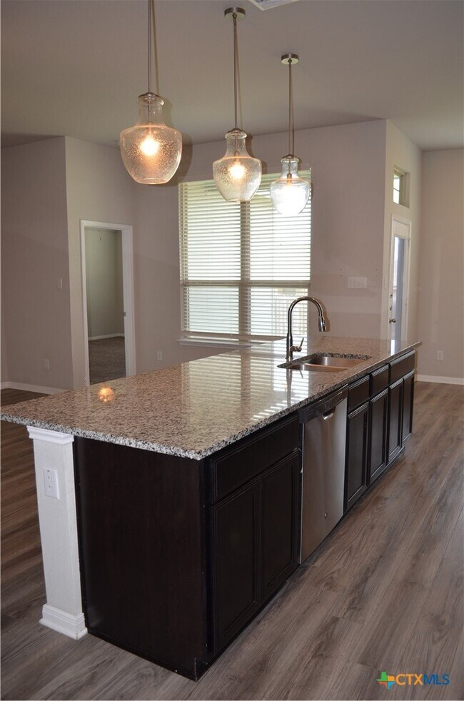 Building Photo - 3423 Addison St