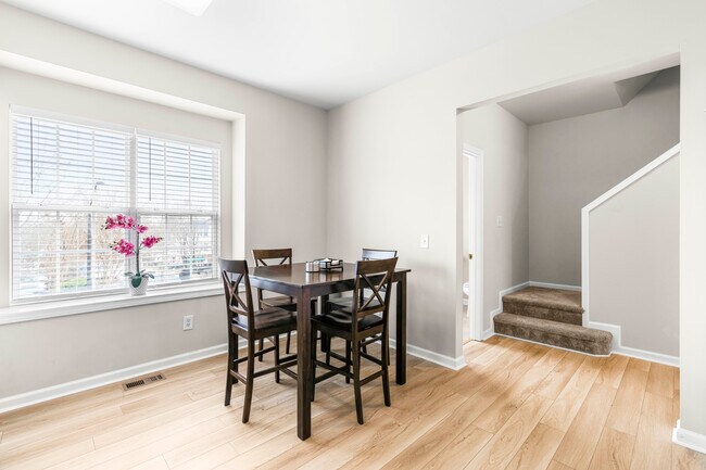 Building Photo - 5334 Berry Creek Cir
