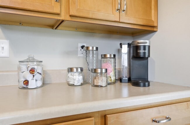 Building Photo - 2609 Wee Wynd