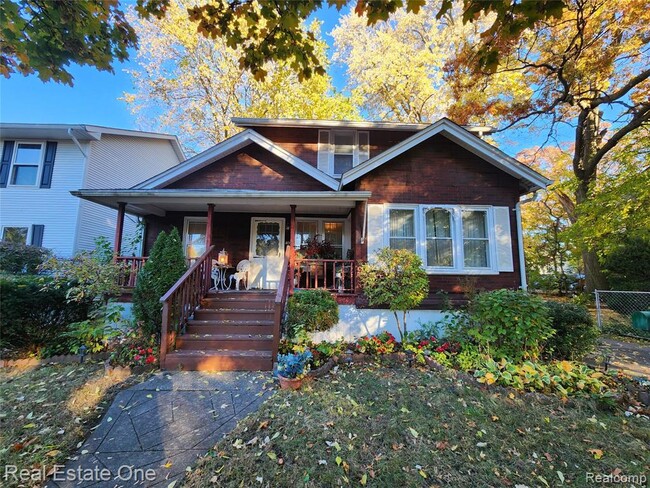 Building Photo - 400 Stratford Rd