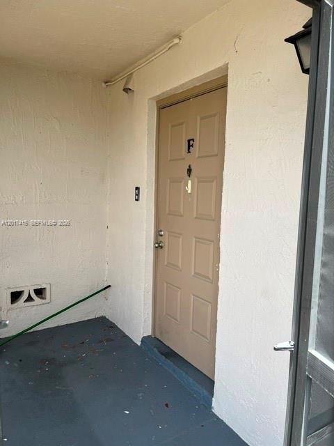 Building Photo - 1301 S Franklin Ave