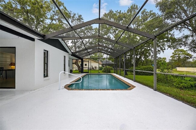Building Photo - 8137 English Elm Cir