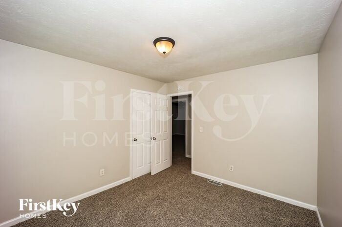 Building Photo - 420 Freestone Dr