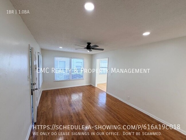 Building Photo - 4512 N Banner Dr