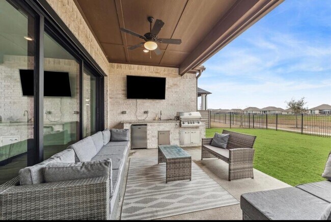 Building Photo - 2119 Parker Grove Dr