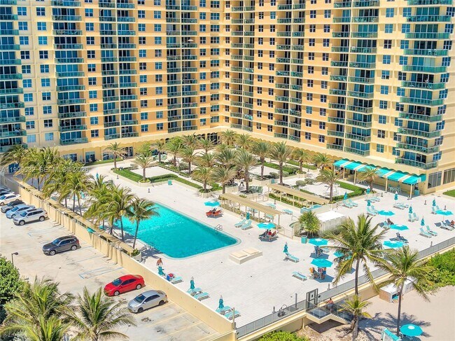 Building Photo - 2501 S Ocean Dr