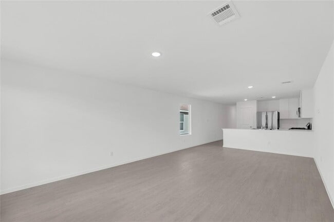 Building Photo - 263 Ottawa Way