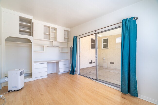 Offce or Bedroom 4 - 2935 Westwood Blvd