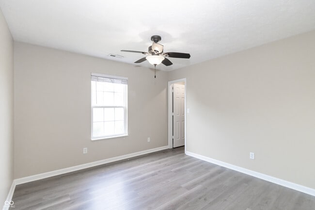 Building Photo - 2755 Bluewood Way