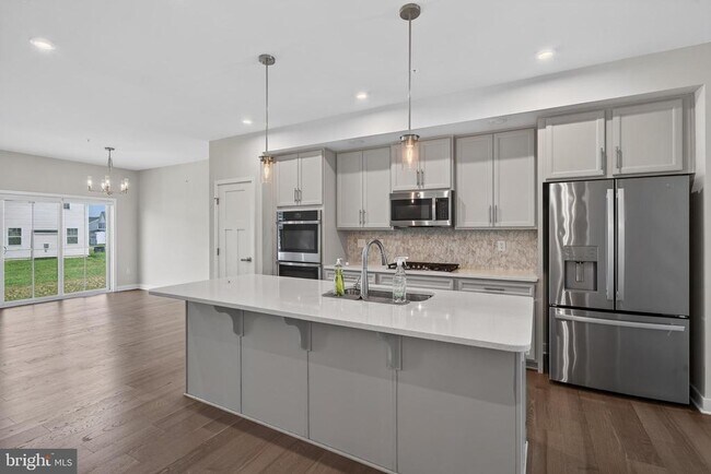 Building Photo - 1047 Watson Ct