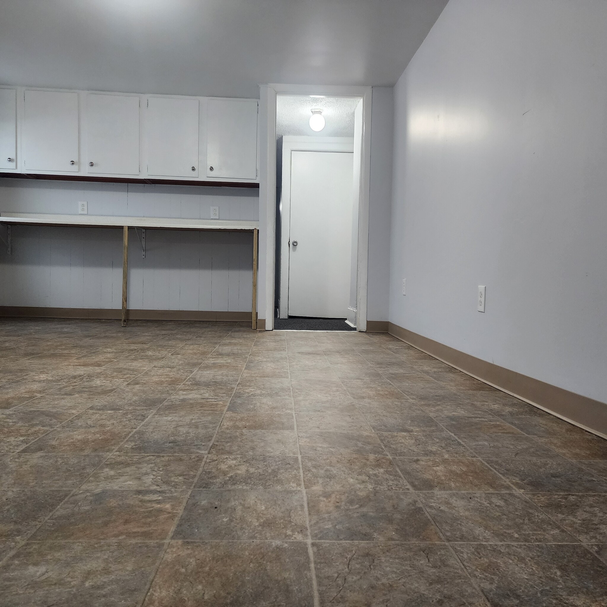 Kitchen - 396 Norton St