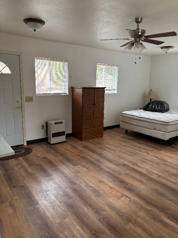 Building Photo - 49144 Shadura Rd