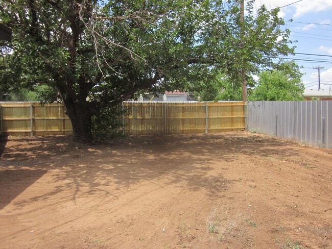Building Photo - Eastridge Home!
