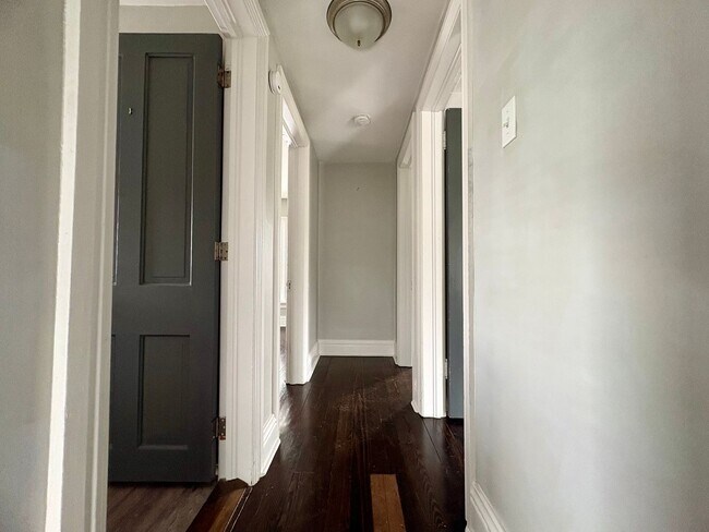 Building Photo - 3 Bedroom House Available in Hershey!
