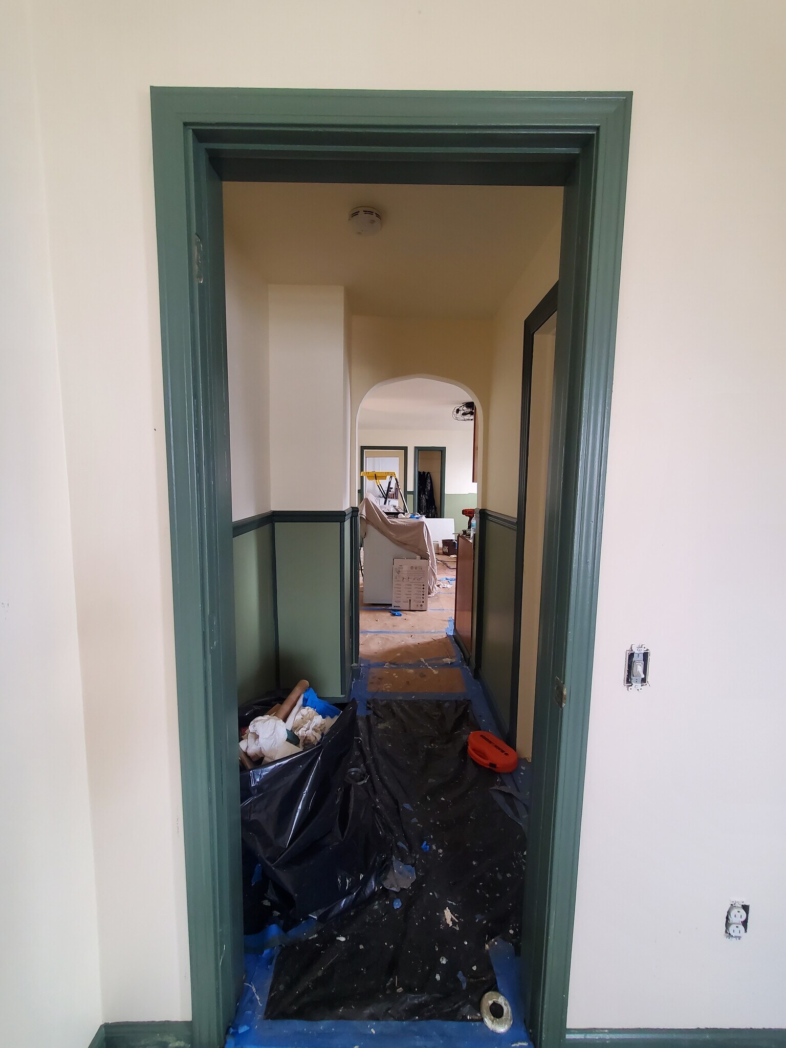 from front bedroom: hall, kitchen, door to back bedrooms - 321 Odell Ave