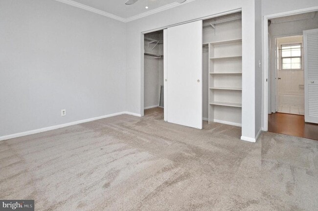 Building Photo - 2665 S Walter Reed Dr