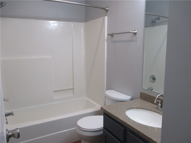 Building Photo - 2839 Meridian Pl