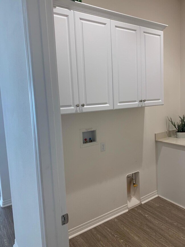 Building Photo - 85468 Treviso Dr
