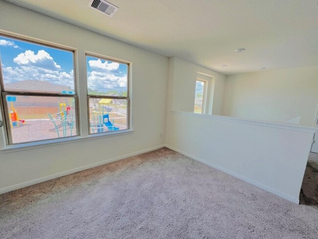 Building Photo - 4939 Hickory Deer Ln