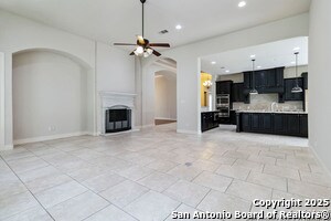 Building Photo - 944 Wilderness Oaks