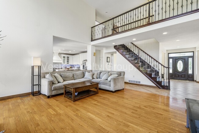 Building Photo - 2157 Maples Pl