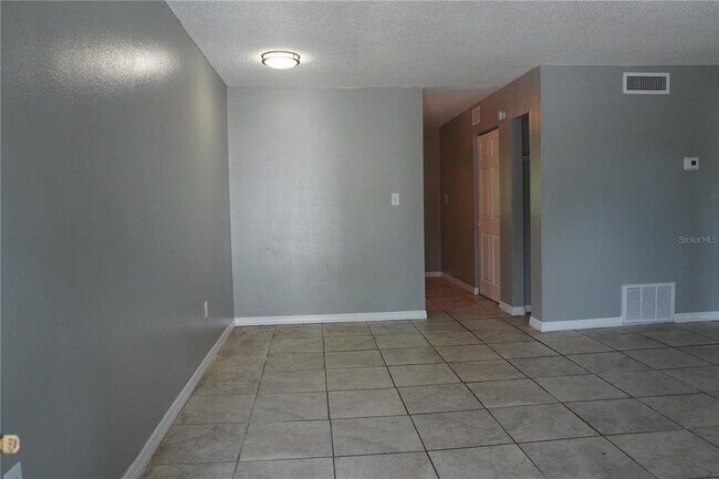 Building Photo - 12401 Oak Cedar Pl