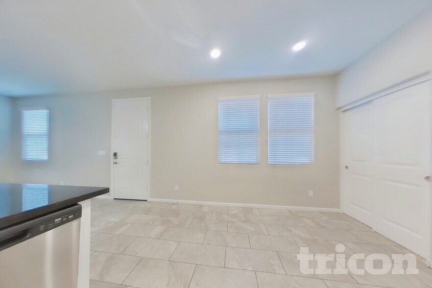 Building Photo - 12572 W Lindbergh Dr