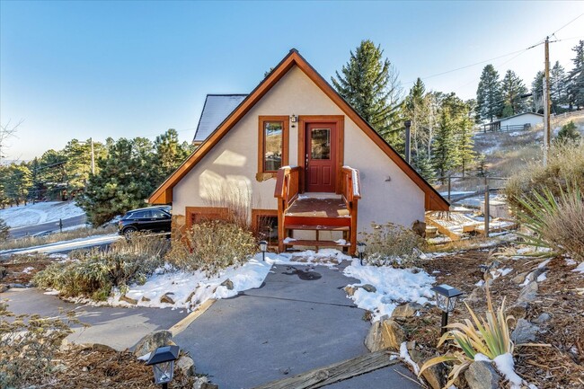 Building Photo - Incredible 5 BD/5 BA Mountain Home in the ...