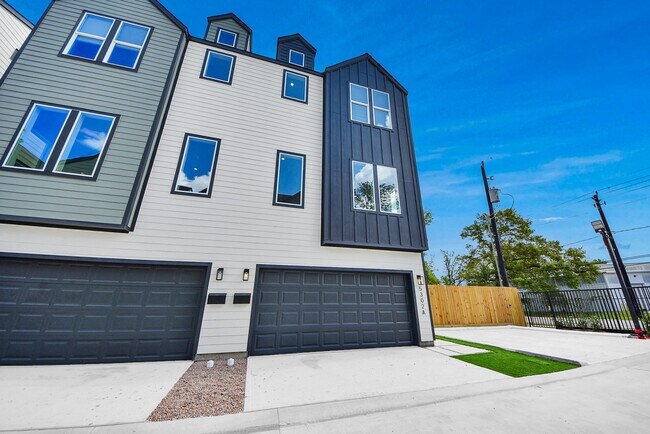 Building Photo - 5321 Kindred Gdn Ln