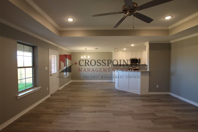 Building Photo - Beautiful 3 Bedroom 2 Bathroom Townhouse in South Tyler! Now offering 1st full month rent free!