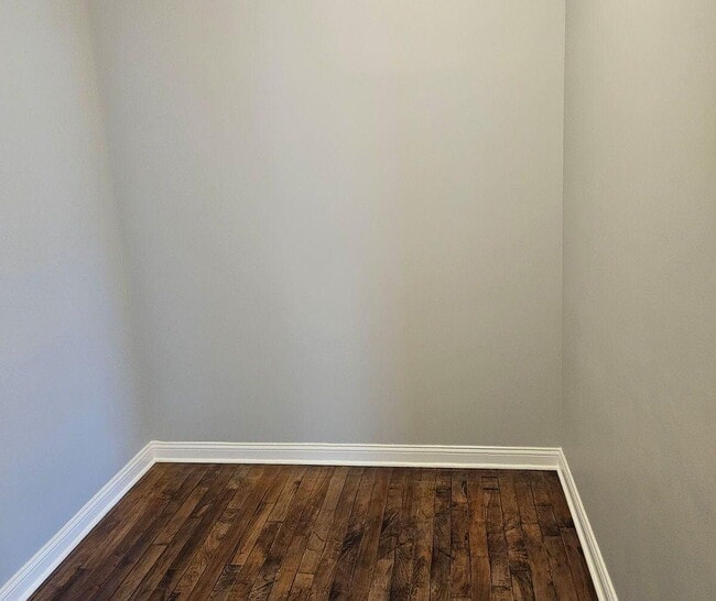 Building Photo - "Spacious 2-Bedroom Oasis on W Fillmore St – 1496 Sq Ft of Comfort in Chicago's Heart!"