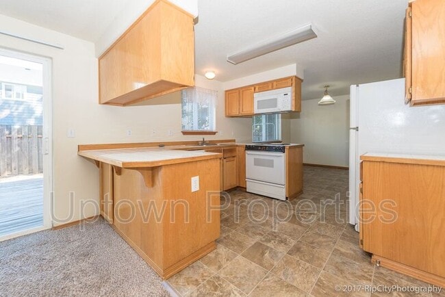 Building Photo - 978 SW 208th Pl