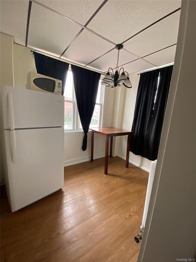 Building Photo - 110 Grand Blvd