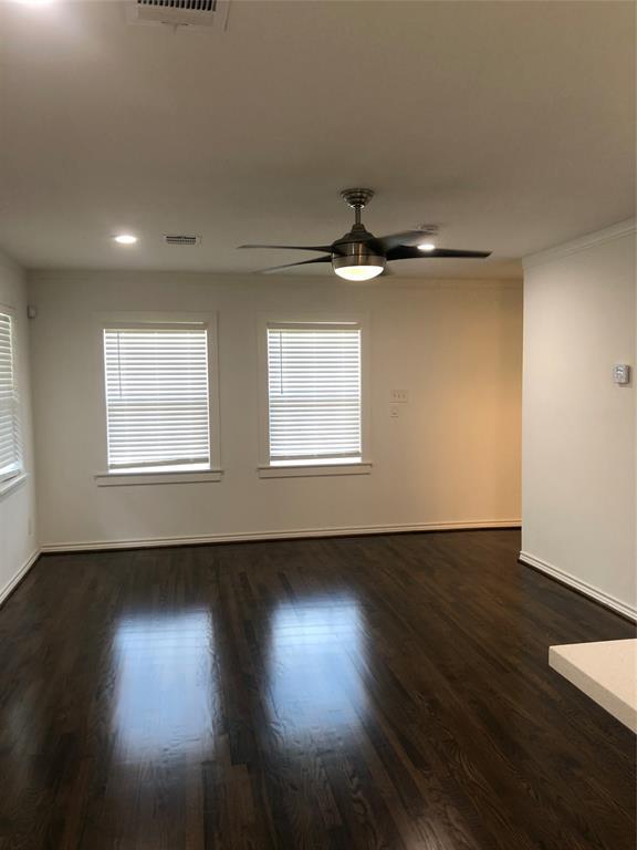 Building Photo - 1402 Chamboard Ln