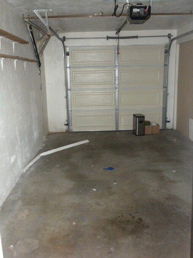 Building Photo - 4442 Estrella Ave