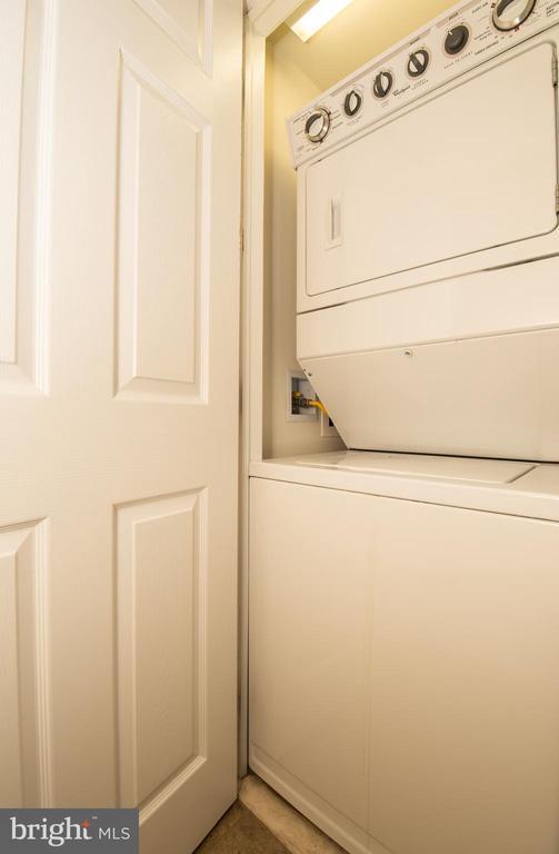 Building Photo - 246 S 22nd St