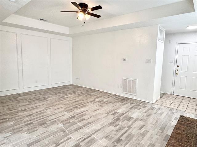 Building Photo - 4621 Sausalito Dr