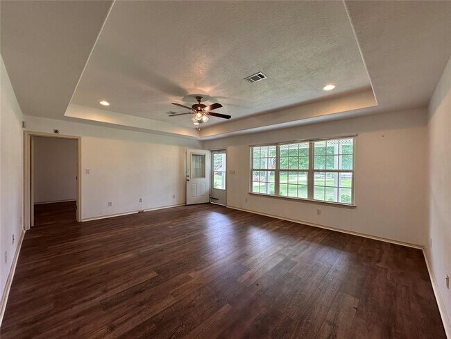 Building Photo - 6143 FM 3081