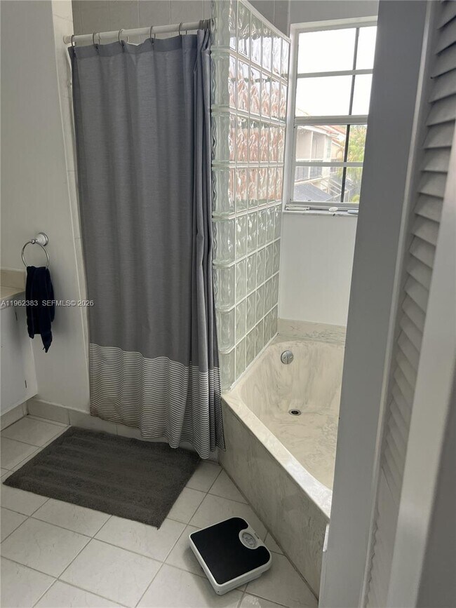 Building Photo - 3535 Magellan Cir