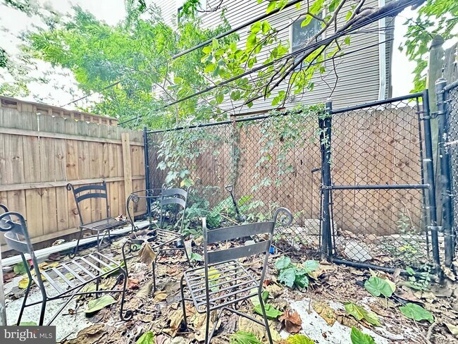 Building Photo - 1720 N Bouvier St
