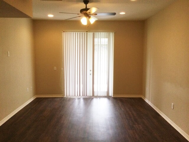 Building Photo - 22750 Marsh Wren Dr