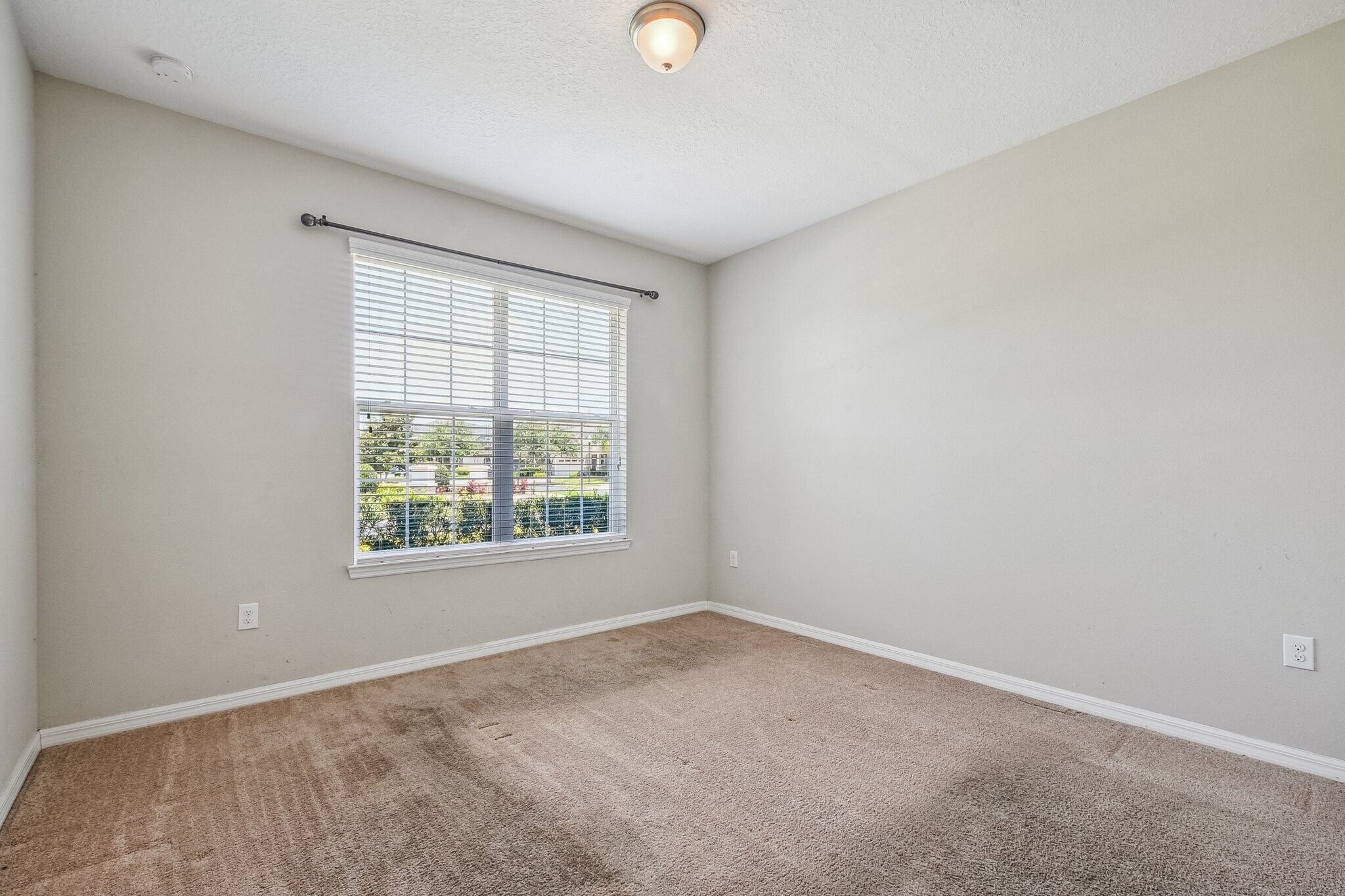 Building Photo - 2735 Stonegate Dr