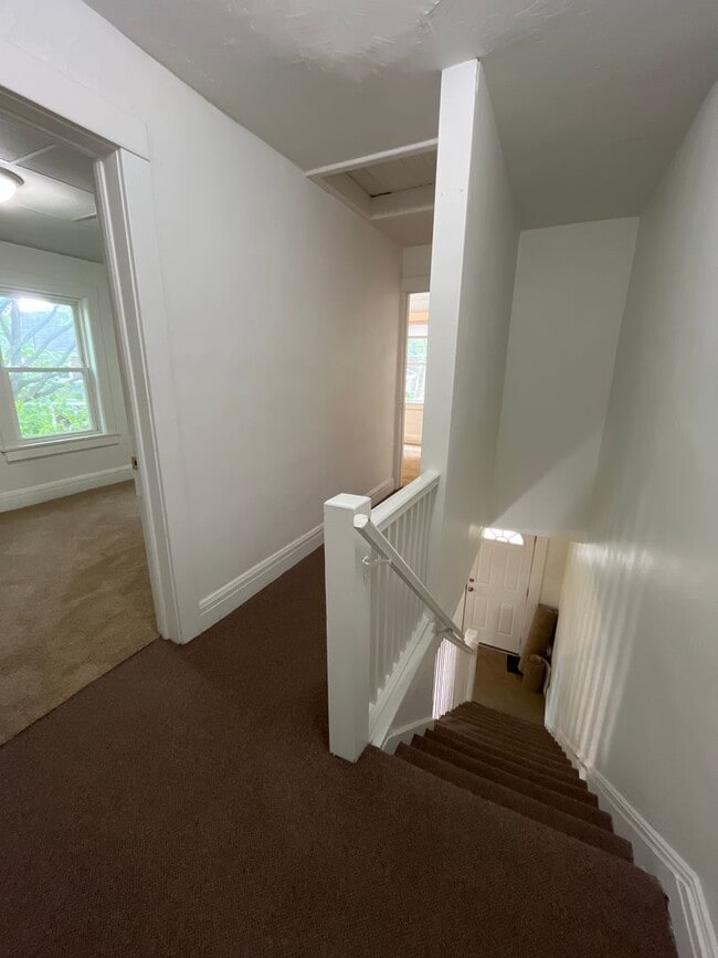 Building Photo - 3 Br 1 Bath Twin Home available in Bethlehem