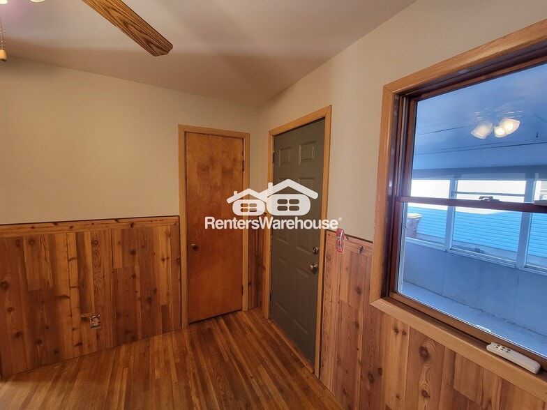 Building Photo - 401 2nd Ave SW